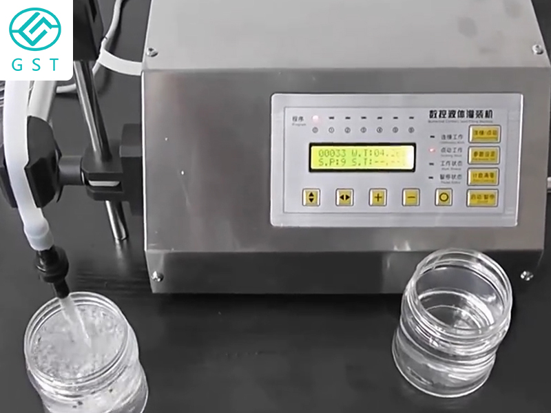 手动灌装机：出产利器，助力造作业升级